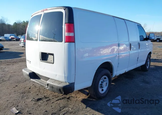 1GCWGFFAXE1136808: 44132096