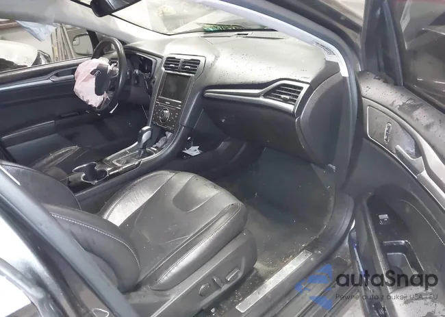 3FA6P0D93FR285032: 44132097