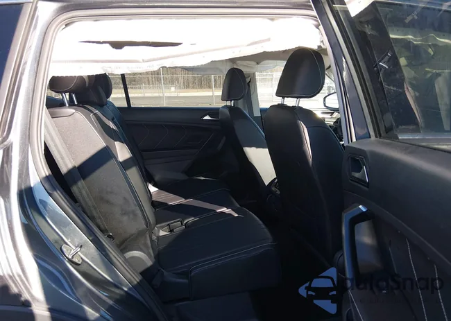 3VV3B7AX4NM087435: 44132106