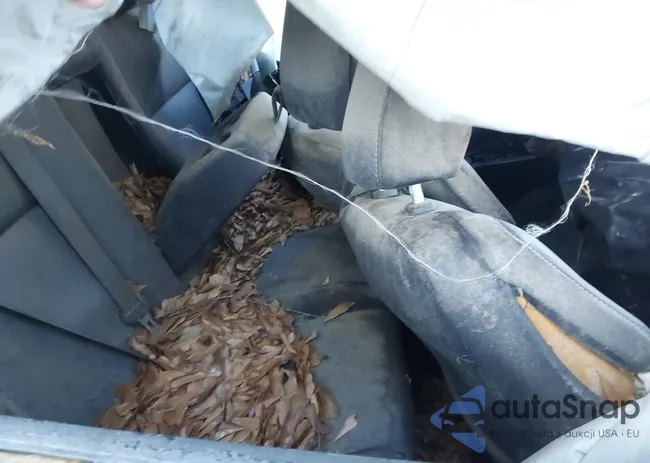 2T1BURHE7FC305205: 44132327