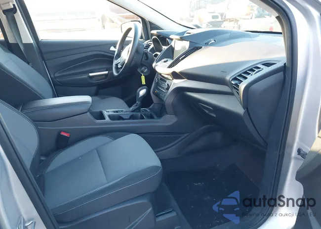 1FMCU9GD1JUD40262: 44132363