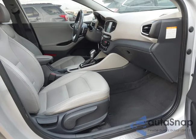 KMHC85LC0JU102199: 44132385