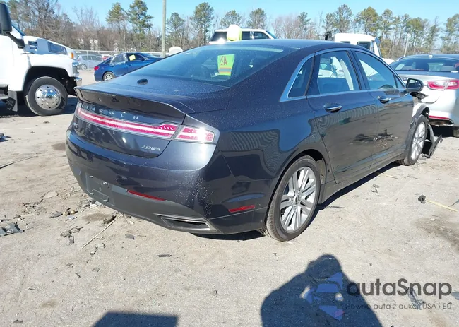 3LN6L2J96ER832973: 44132406