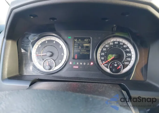 3C6UR5DJ3GG118564: 44132417