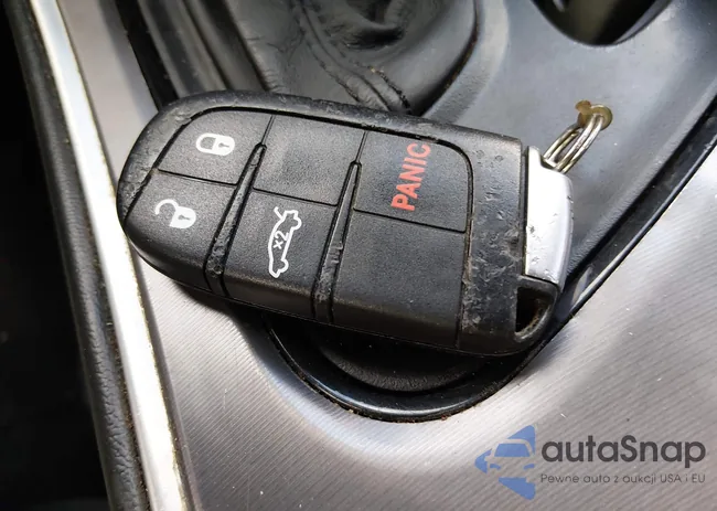 2C3CDZAG2KH668712: 44132425