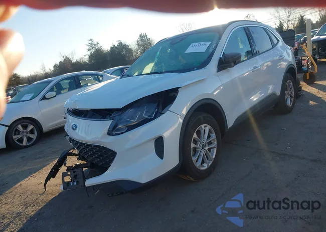 1FMCU9BZ9NUB06881: 44133576