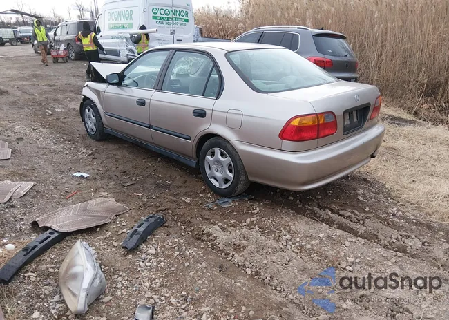 1HGEJ6529YL019657: 44133686