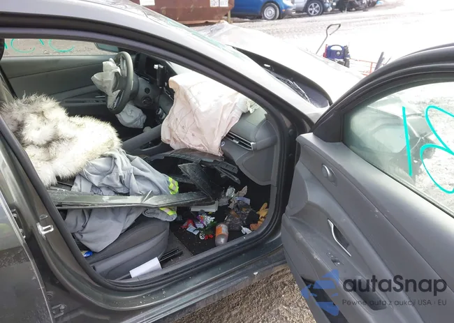 KMHLL4DG5RU744729: 44133731