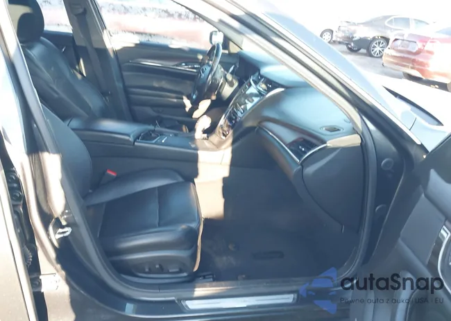 1G6AX5SS8H0176045: 44133862