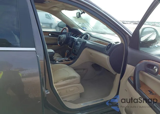 5GAER23768J232853: 44133947