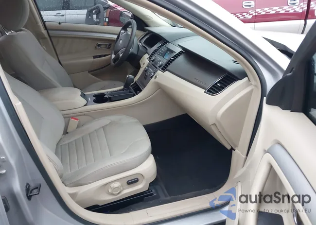 1FAHP2D82JG127065: 44133954