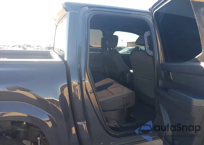 3TMKB5FN1SM050909: 44133971