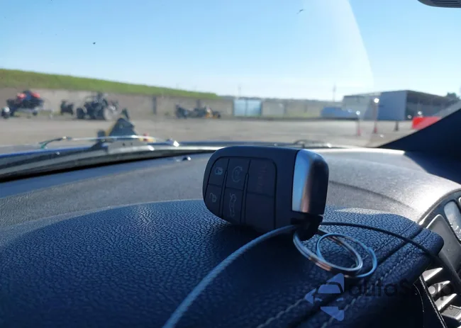 2C3CCABG3KH559744: 44133974