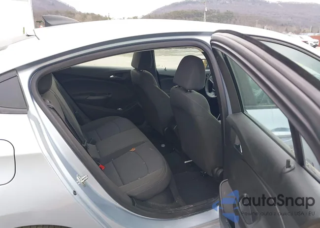 1G1BC5SM0J7153329: 44134065