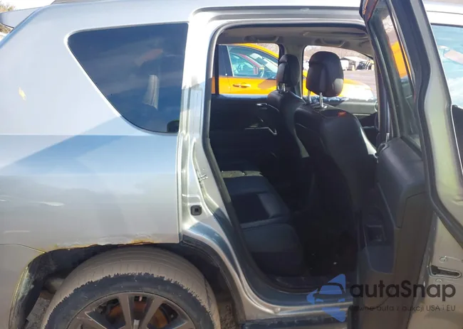 1C4NJDBB8GD737183: 44133087