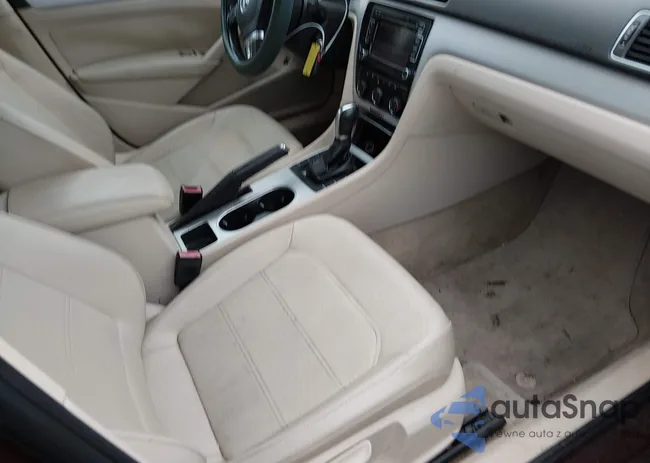 1VWBP7A30DC078558: 44133151