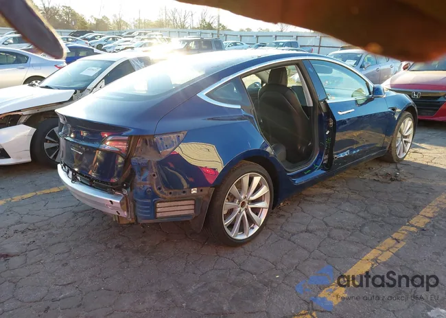 5YJ3E1EA8JF024944: 44133161