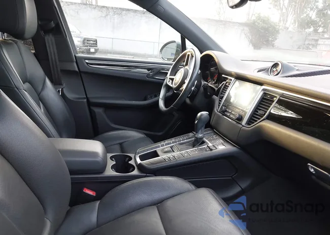 WP1AA2A56JLB03073: 44133234