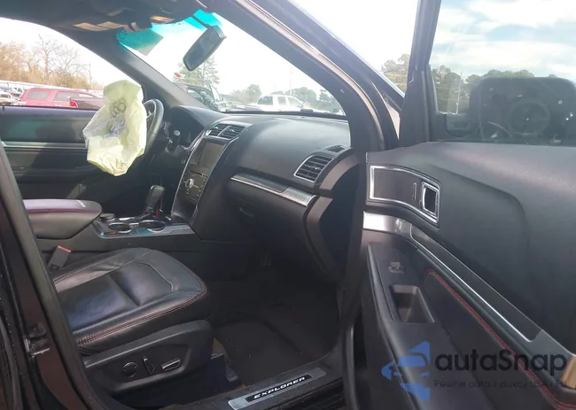 1FM5K8GT3GGC03623: 44133271