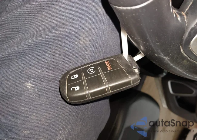 3C4NJDBBXKT650615: 44133277