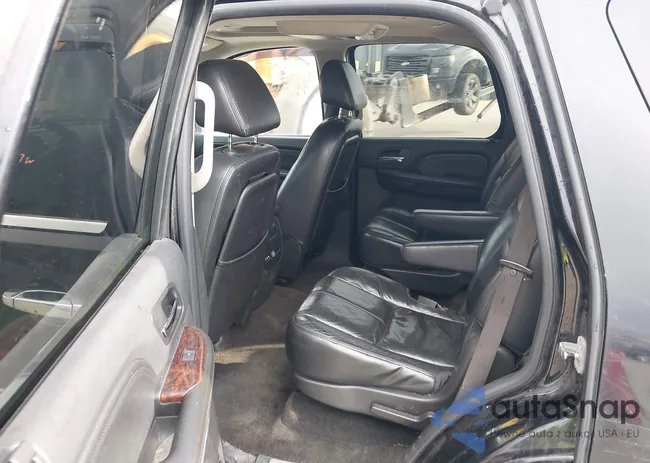 1GKFK63818J128525: 44133287