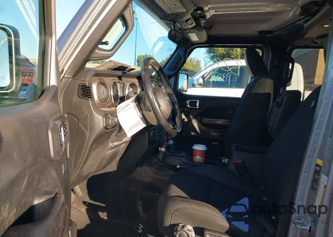 1C4HJXDN9LW233696: 44133289