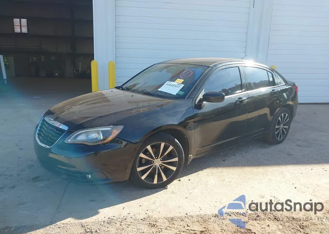 1C3BC8FG3BN610343: 44133337