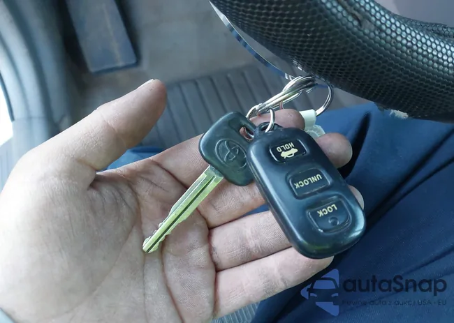 4T1BE32K45U028552: 44134555