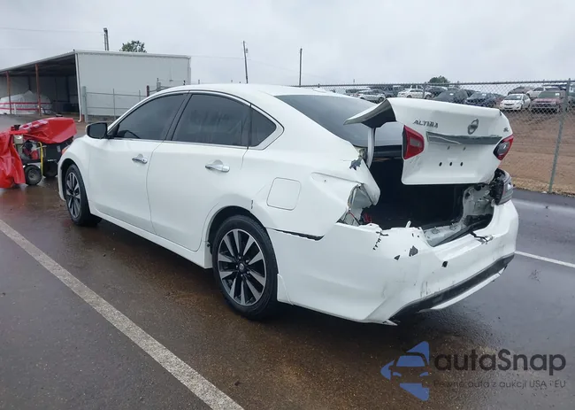 1N4AL3AP0JC241345: 44134575