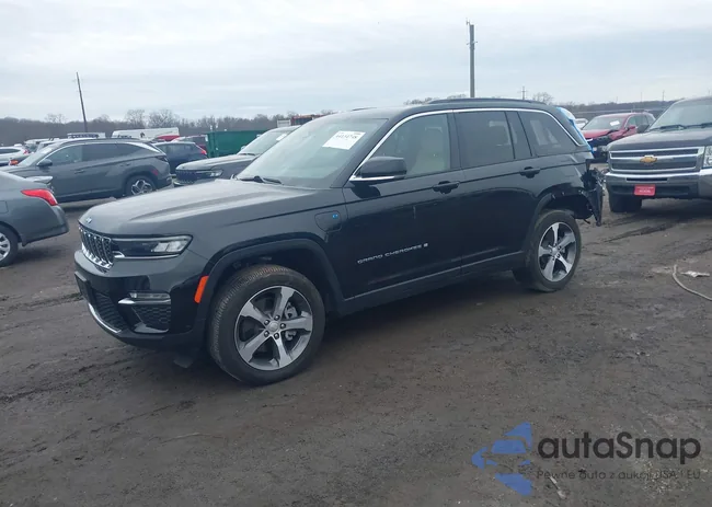 1C4RJYB64RC106807: 44134748