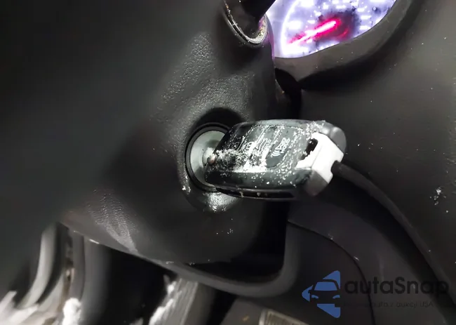 3KPC24A64LE107405: 44134772