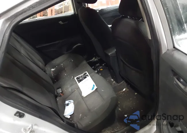 3KPC24A64LE107405: 44134772