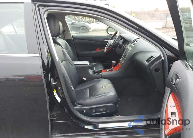 JTHBJ46G682245370: 44134811