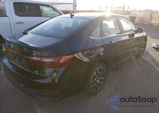 3VW7X7BU4SM074456: 44134841