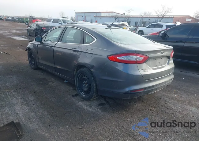 3FA6P0PU8ER225293: 44134937