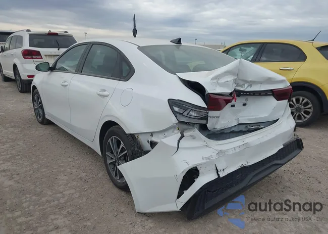 3KPF24AD4RE755122: 44134953