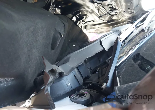 3PCAJ5LR2RF103444: 44135041