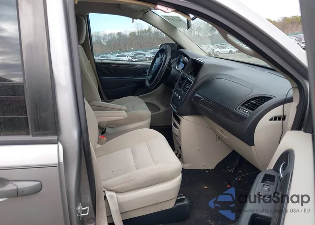 2C4RDGBG1GR356133: 44134135