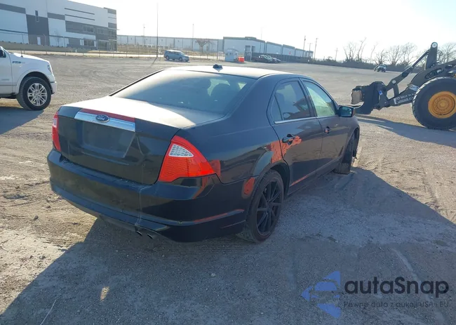 3FAHP0JA3CR188769: 44134147