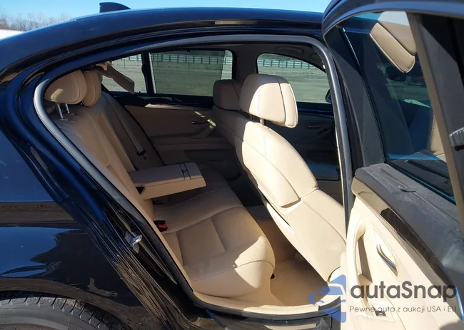 WBAFR1C50BC746170: 44134207