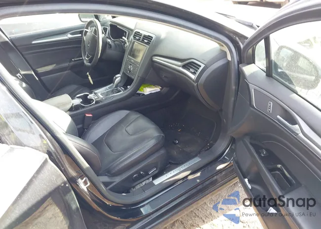 3FA6P0K9XFR126558: 44134264