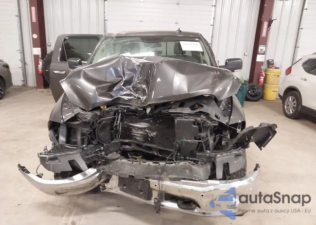 3C6RR7LT5HG642921: 44134268