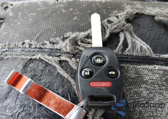 1HGCP26898A089558: 44134331