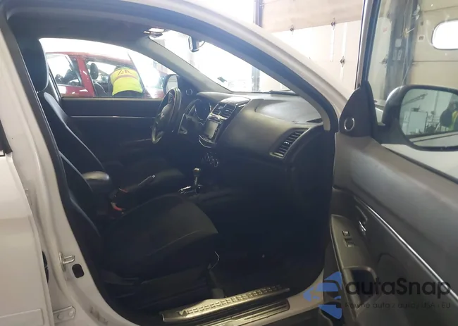 4A4AR4AU9FE020318: 44134370