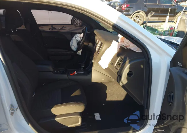 2C3CDXBG5PH551507: 44134451