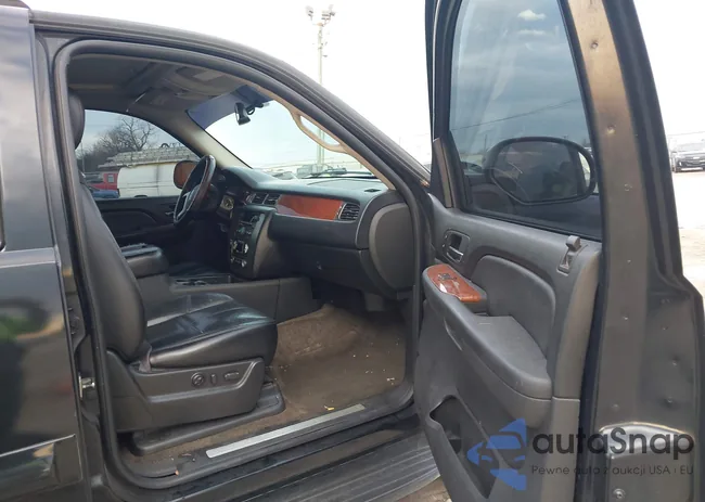 1GKFC130X7R294911: 44135517