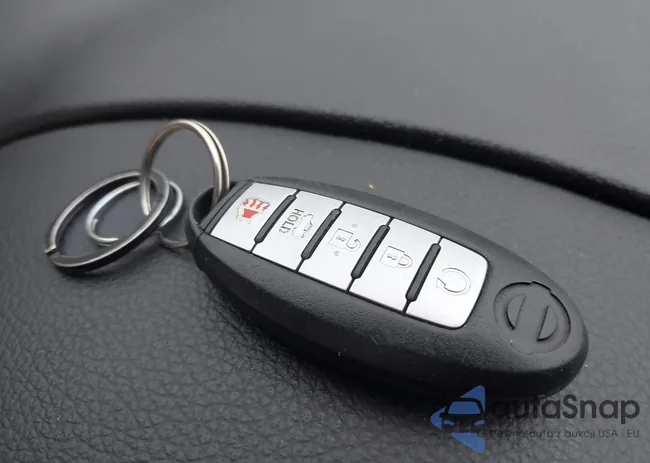 1N4AL3AP0GC216762: 44135534