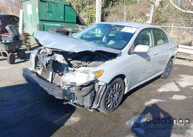 2T1BU4EE7DC968228: 44135564