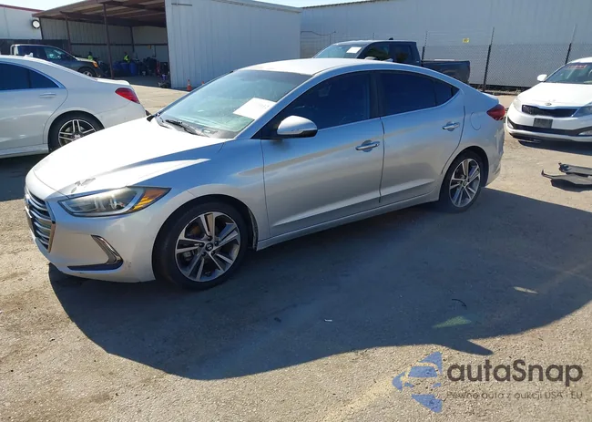 5NPD84LF0HH035640: 44135612