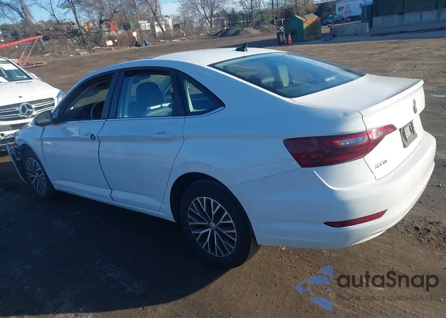 3VWC57BU8LM089581: 44135672